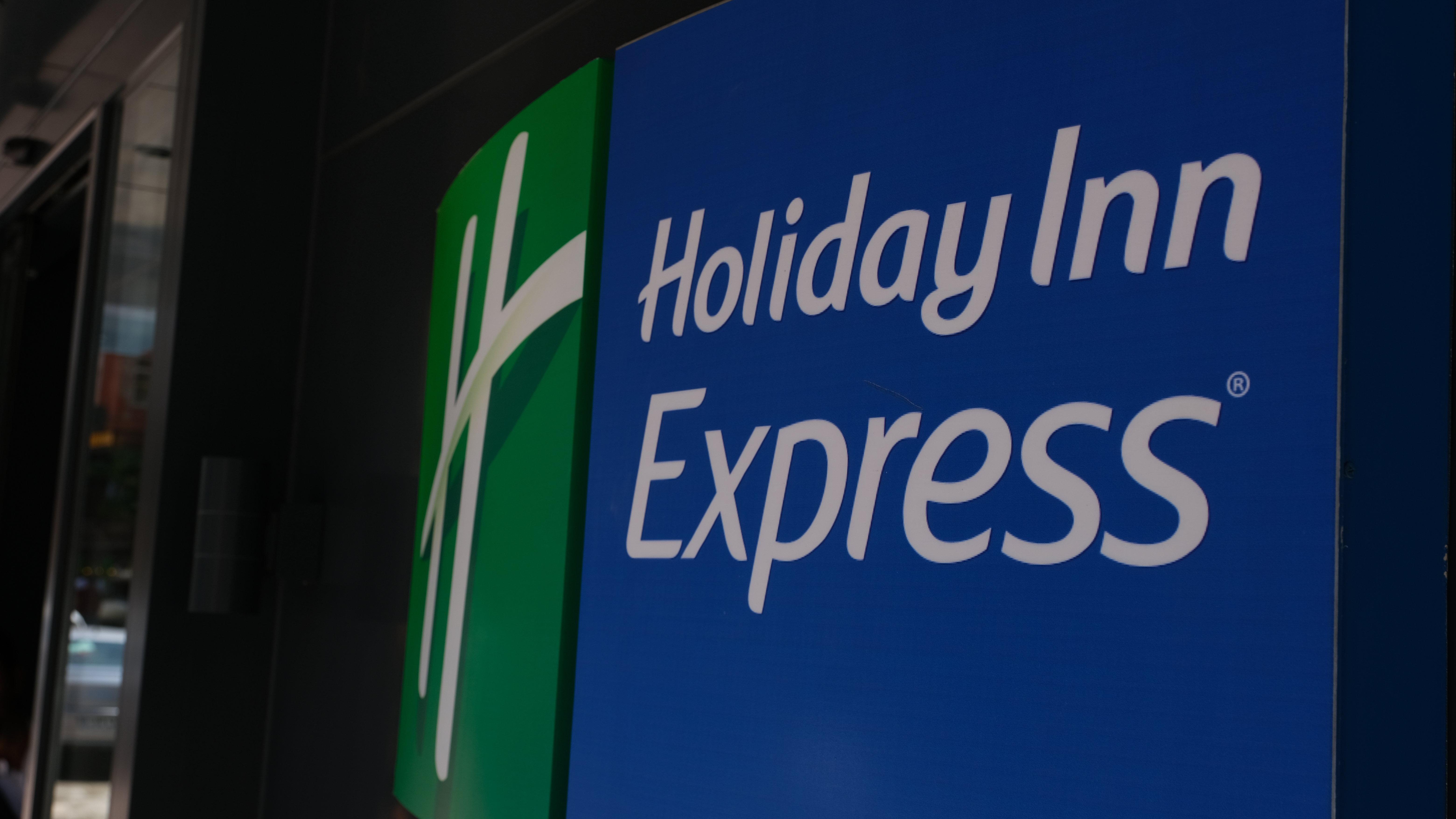 Holiday Inn Express - Istanbul - Atakoy Metro, An Ihg Hotel Exterior foto